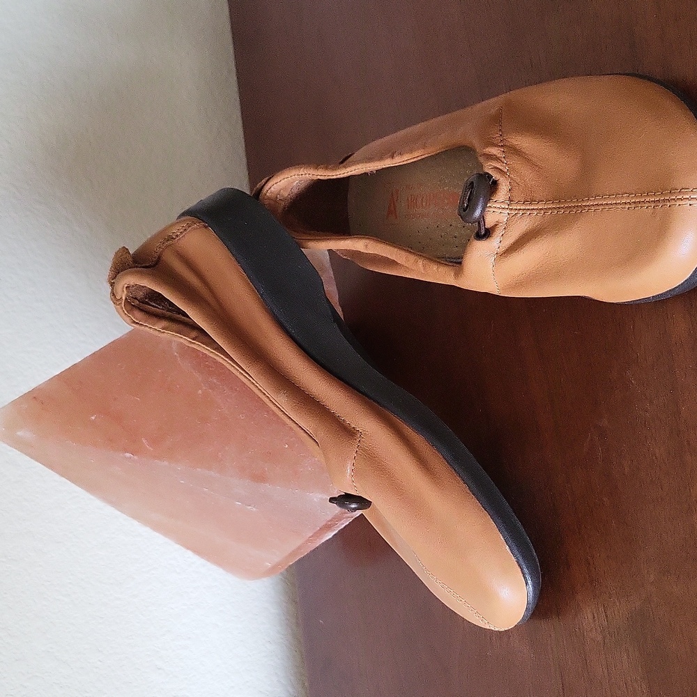 Arcopedico leather shoes